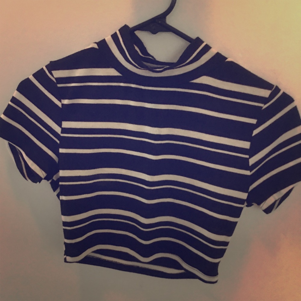 Women’s Cropped tee